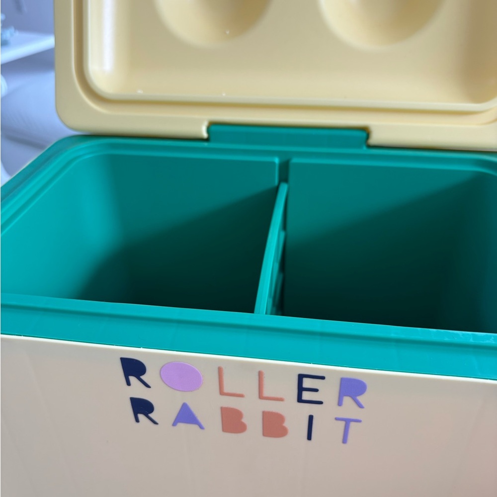 Roller Rabbit Target collaboration- hardside cooler - Picture 2 of 4